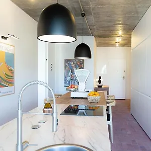 Guest house Columbano - Boutique Ensuites, Cokitchen & Parking 